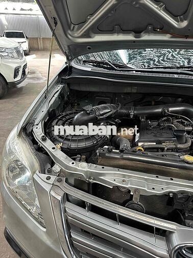 Toyota Innova AT 2014 Bạc Tự động 8 chỗ gốc xài Go
