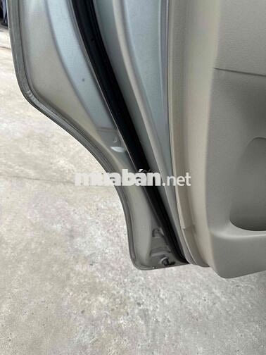 Toyota Innova AT 2014 Bạc Tự động 8 chỗ gốc xài Go