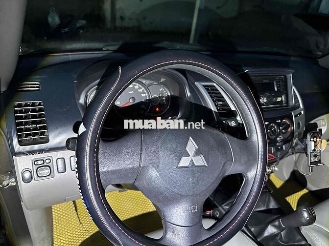 Mitsubishi Pajero Sport 2016 Số sàn Xám