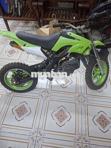 Xe cào cào Xăng pha nhớt Xanh lá