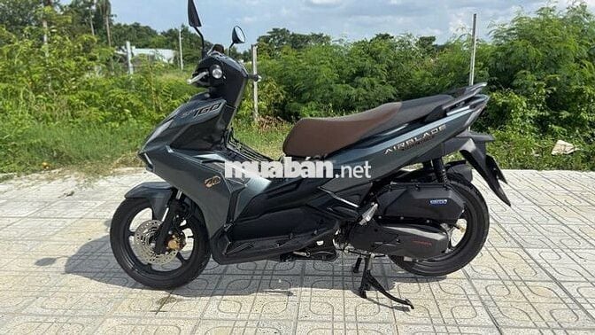 Honda Air Blade 2023 ABS Đặc biệt Xám đen 14.000km