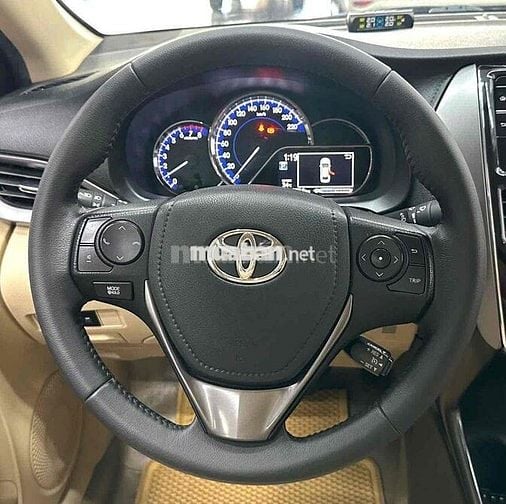 Toyota Vios Bản G 2022 Vàng Cát 8 Vạn km