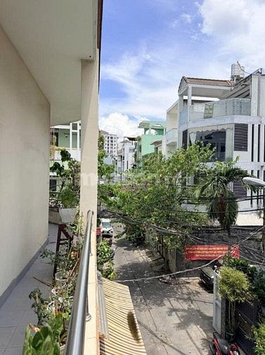 Hẻm ô tô tránh Lạc Long Quân, Quận 11, 5.2x16, 3 tấm đúc, nhỉnh 10 tỷ