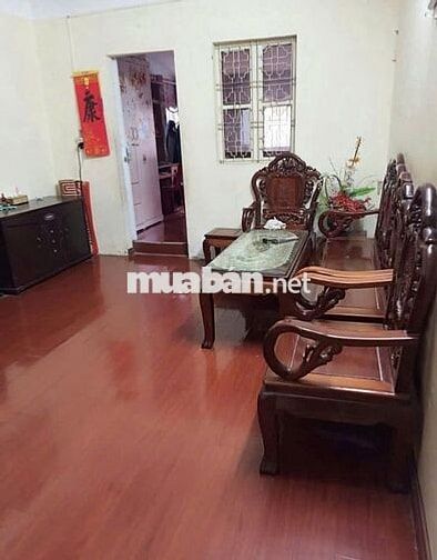 Cho thuê nhà tập thể bê tông chèm tầng 1 - đông ngạc 