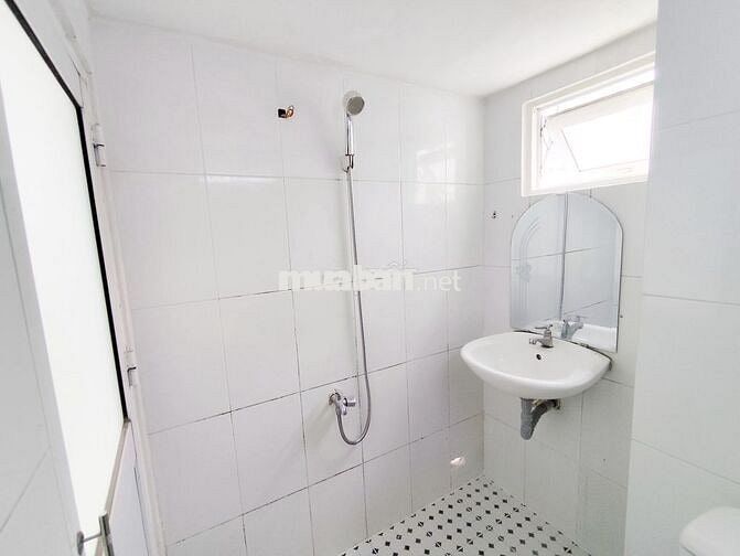BAN CÔNG, 𝐆Á𝐂 𝐋Ẫ𝐍, ĐẦU DÃY, CỬA KÍNH 𝐕𝐈𝐄𝐖 thành phố (🏘️trọ Anh Vinh)