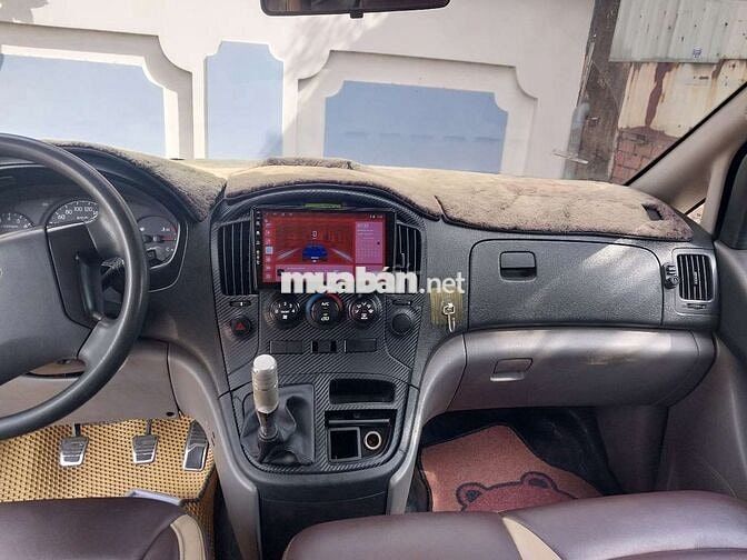 Hyundai Starex Van 6 chổ,2013 Số sàn Bạc