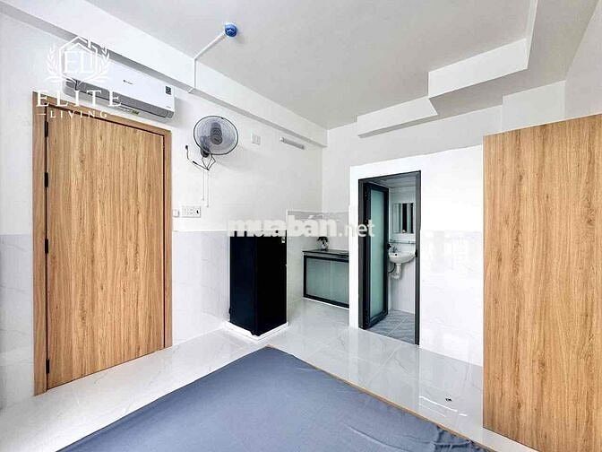STUDIO BAN CÔNG THOÁNG MÁT NGAY CỔNG SAU ĐẠI HỌC VĂN LANG CS3