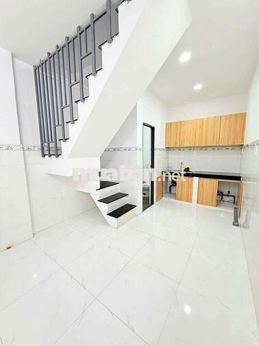 Nhà Huỳnh Tấn Phát, TT Nhà Bè. 3,2m x 7,5m, trệt lầu 2pn, 2 wc