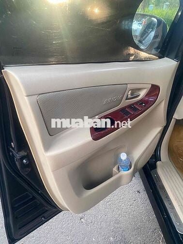 Toyota Innova 2006 Đen 7 chỗ