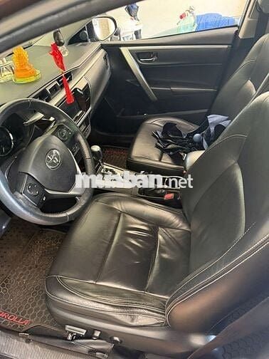 Toyota Corolla Altis 1.8V 2016 Nâu đồng