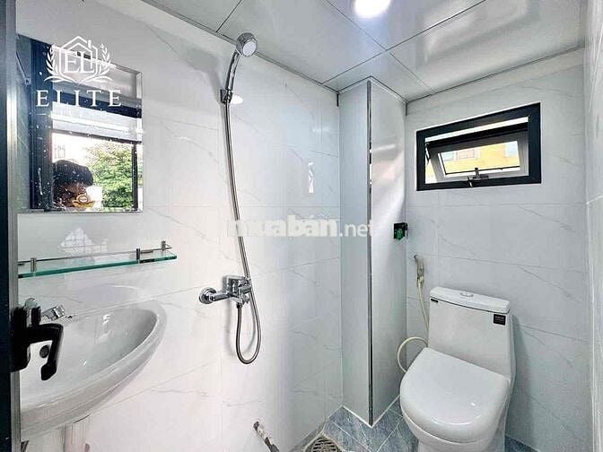 STUDIO BAN CÔNG THOÁNG MÁT NGAY CỔNG SAU ĐẠI HỌC VĂN LANG CS3