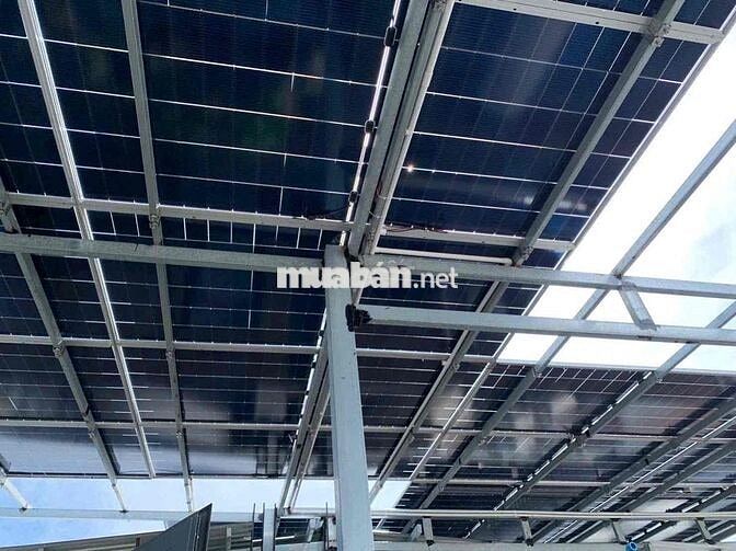 Khối nhà 1 trệt 2 lầu + sân thượng 1100m2