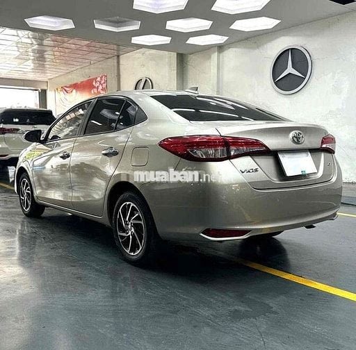 Toyota Vios Bản G 2022 Vàng Cát 8 Vạn km