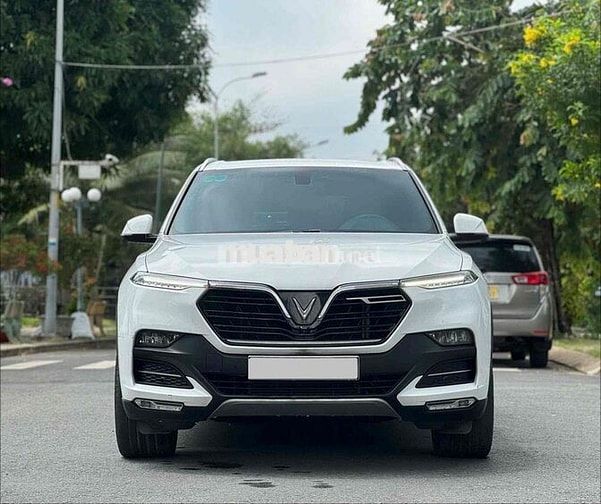 Vinfast Lux SA Premium 2022 -Trắng - 5v8km