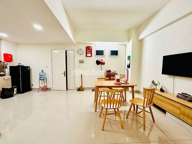 Căn hộ 61,5 m2. Số 4 phan chu trinh. Sổ hồng. Nhà mới nội thất đầy đủ.