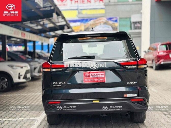 Toyota Innova Cross Hybrid 2024 siêu lướt