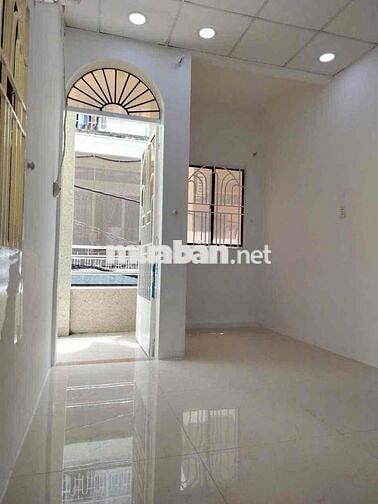 Cho thuê nhà góc 2 mặt tiền Huỳnh Văn Bánh P17 Phú Nhuận, 2PN mới đẹp