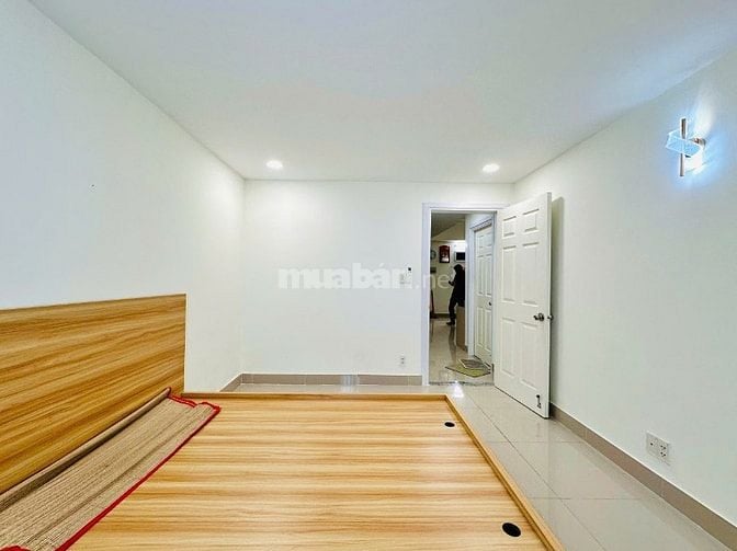 Căn hộ 61,5 m2. Số 4 phan chu trinh. Sổ hồng. Nhà mới nội thất đầy đủ.