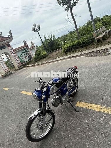Honda CD gù Xanh