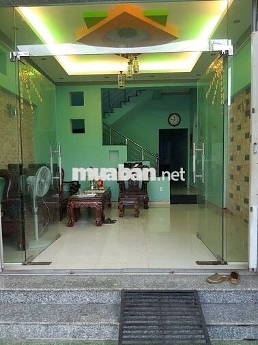 Cho thuê nhà lầu nguyên căn Mỹ Tho full nội thất, 2 PN máy lạnh