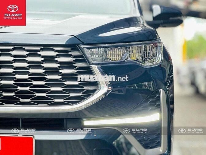 Toyota Innova Cross Hybrid 2024 siêu lướt