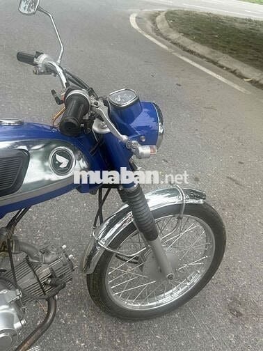 Honda CD gù Xanh