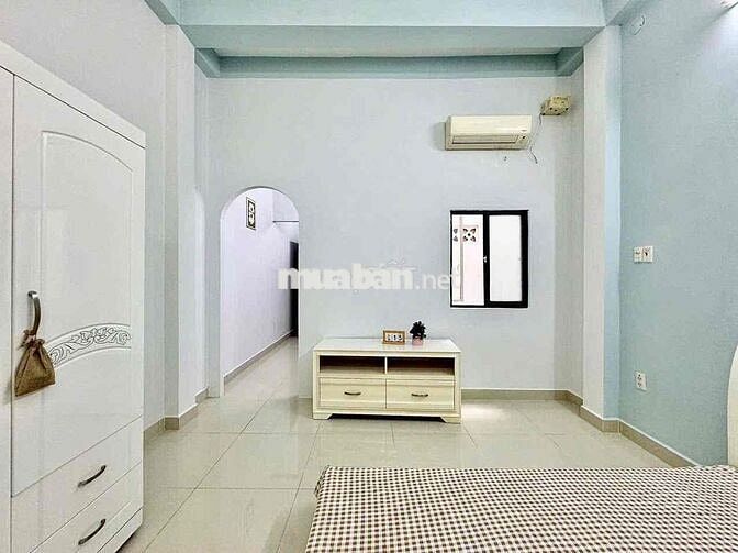 CĂN HỘ MỘT PHÒNG NGỦ TÁCH BẾP ĐẦY ĐỦ NỘI THẤT THOÁNG MÁT AN NINH CAO