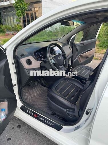 Hyundai i10 2015 Trắng 5 chỗ