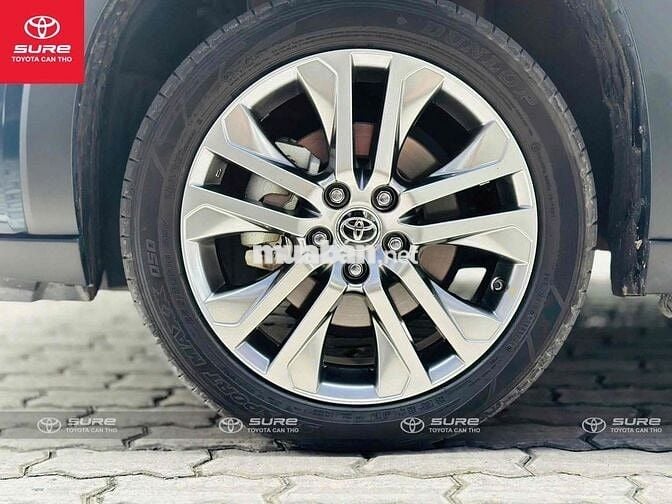 Toyota Innova Cross Hybrid 2024 siêu lướt
