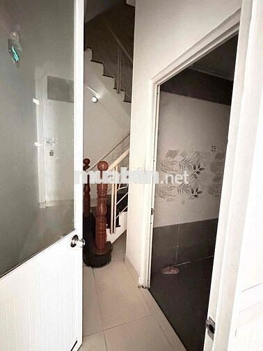 CHO THUÊ NHÀ MẶT TIỀN QUANG TRUNG P10 GÒ VẤP GẦN VINCOM