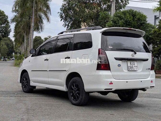 Toyota Innova Số tự động 1250000 km Trắng