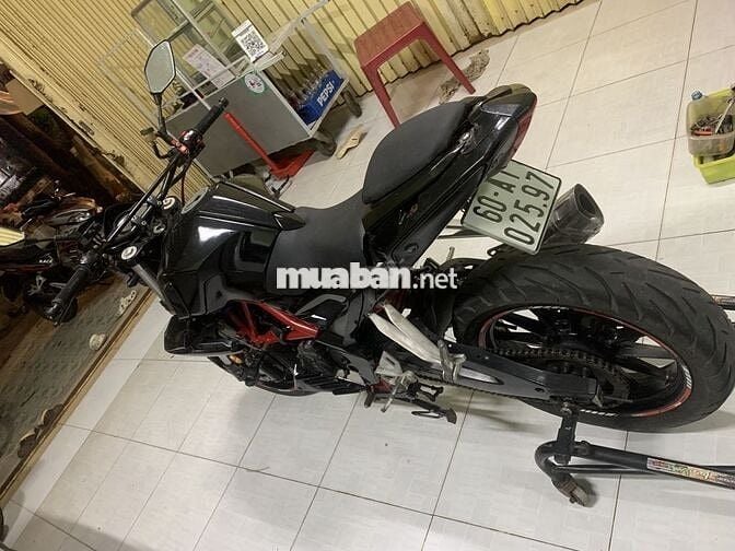Benelli 251 Thể thao màu Đen