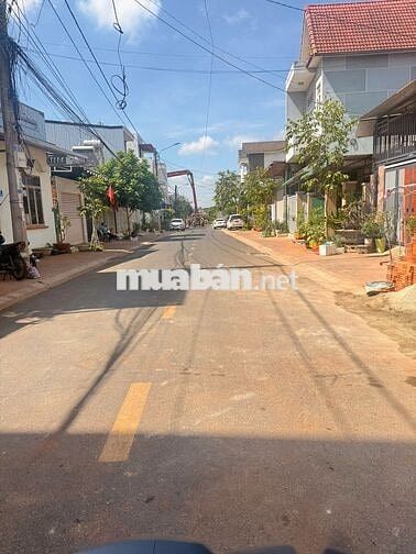 Chính chủ bán nhà 65 Chu Mạnh Trinh, cách đại đô thị Ecopark 100m