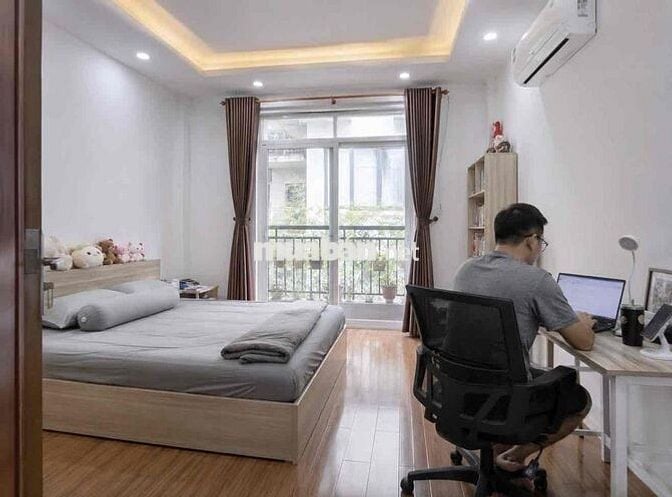 Nhà 4 tầng 69m2 ngang 4m đẹp c/x Lê Đại Hành Q11, full nội thất. 11.5T
