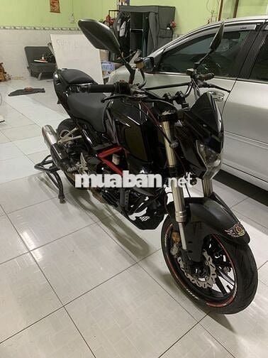Benelli 251 Thể thao màu Đen
