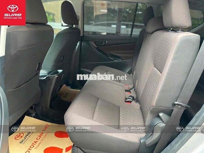 Toyota Innova E 2023 Số sàn lướt 8.000KM