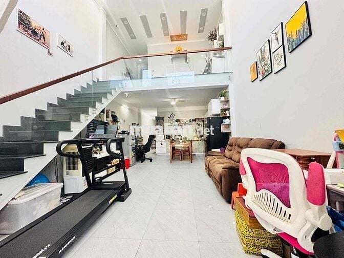 NHÀ HIỆP THÀNH BÁN VỘI VỀ SG Ở 2tỷ950 - 3png 135m2