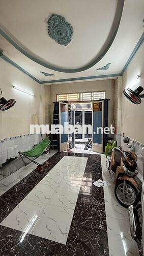 Nhà hẻm Kênh Tân Hóa cứng cáp, cách MT 100m