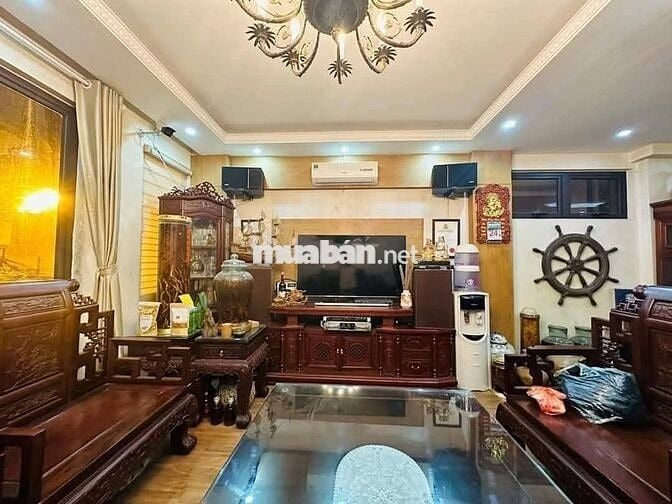 Phân Lô phố vip Hoàng Cầu - 52m2 - 5tầng - chỉ >20tỷ nhỉnh. Ở cực vip