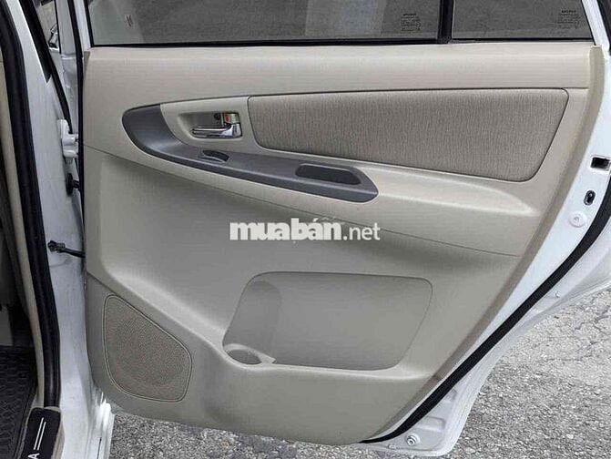 Toyota Innova Số tự động 1250000 km Trắng