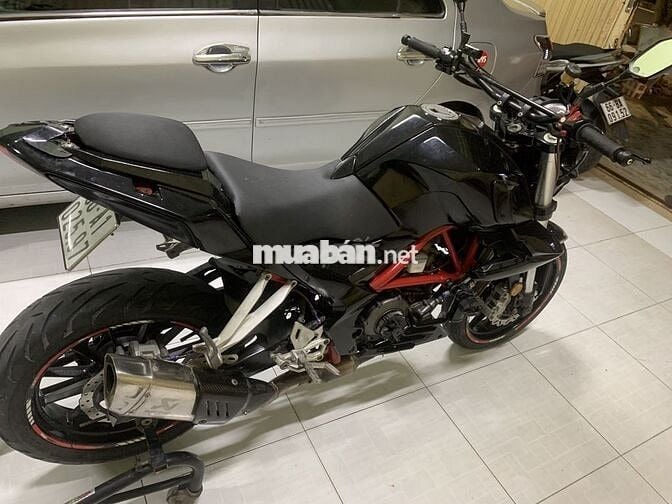 Benelli 251 Thể thao màu Đen