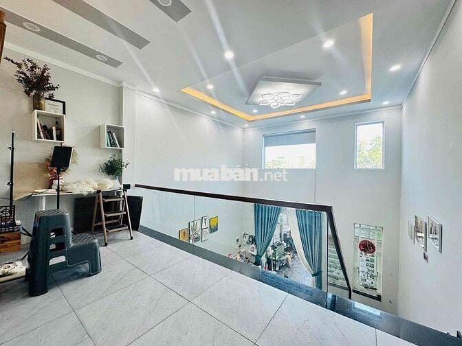 NHÀ HIỆP THÀNH BÁN VỘI VỀ SG Ở 2tỷ950 - 3png 135m2