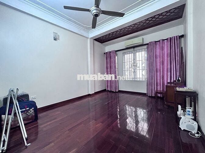Phân Lô phố vip Hoàng Cầu - 52m2 - 5tầng - chỉ >20tỷ nhỉnh. Ở cực vip
