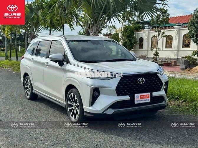 Toyota Veloz Cross Top 2022 Trắng Ngọc Trai 7 chỗ