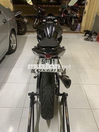 Benelli 251 Thể thao màu Đen