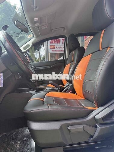 Ford Ranger XLS 2023 Diesel Tự động 6 cấp Trắng