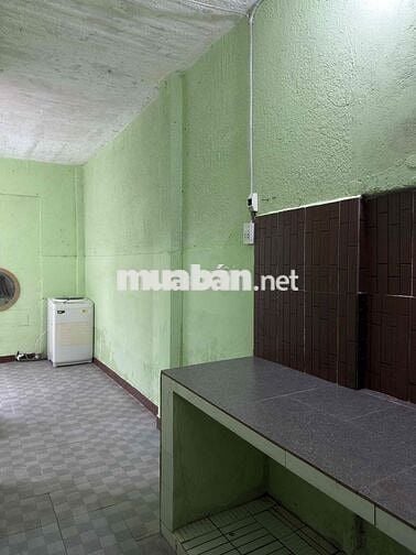 Nhà nguyên căn Hoà Xuân giá tốt có vườn thoáng mát