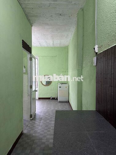 Nhà nguyên căn Hoà Xuân giá tốt có vườn thoáng mát