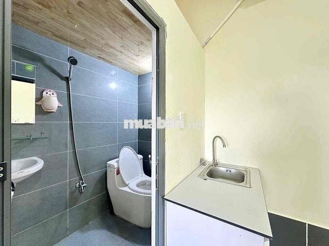 Hỗ trợ giữ phòng tới đầu tháng8 cho tân sinh viên