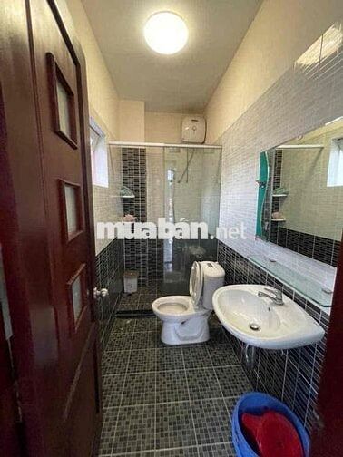 Chính Chủ Cần Bán Nhà Chỉ xem bên ngoài k xem được bên trong 🏡 ĐC: 136